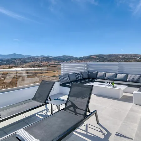 Yαlάzιοs - Jacuzzi & Gym